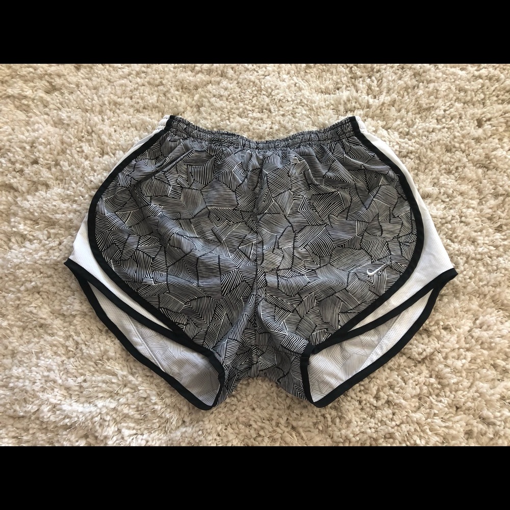 Nike shorts size small